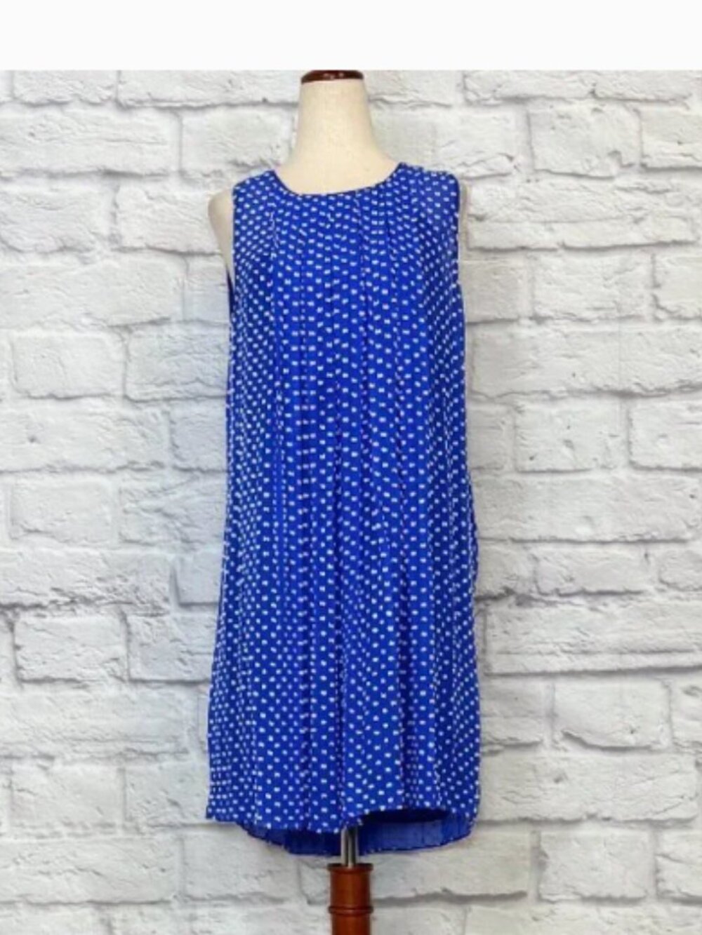 Sachin & Babi Swiss Dot Swing Dress Size 6